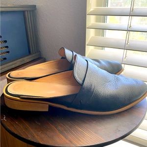 Sseko, size 9, black mules